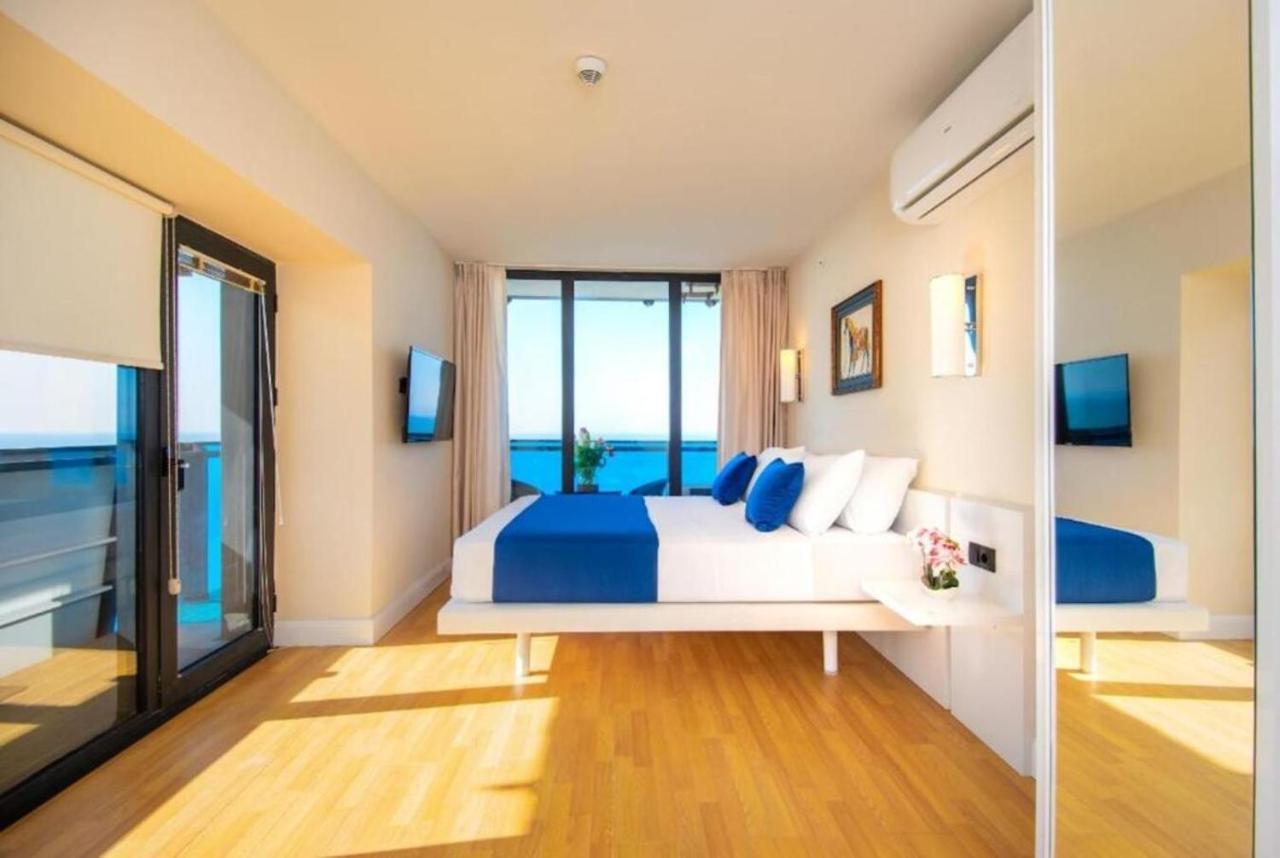 Seaside Resort In New Orbi Twins Batumi Exterior photo