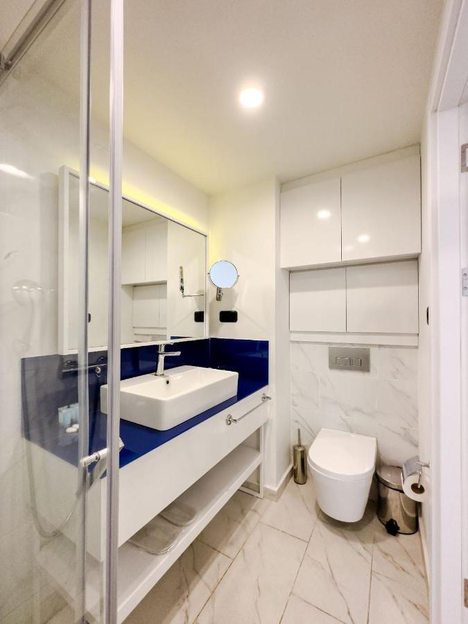 Seaside Resort In New Orbi Twins Batumi Exterior photo